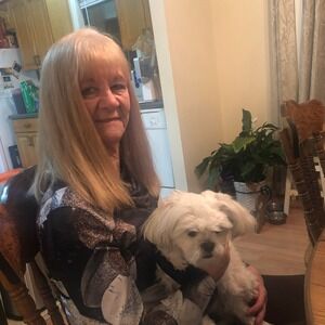 Meet your Posher, Melisa